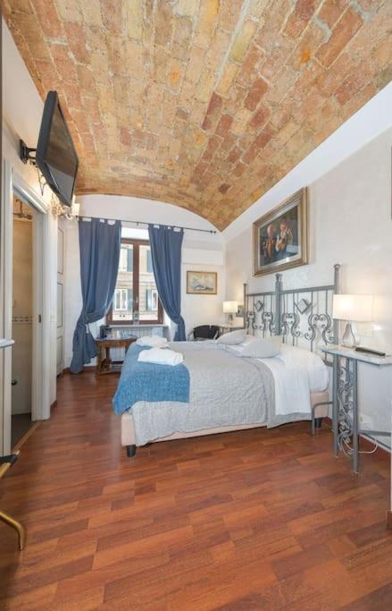 Two-Bedroom Apartment,1334387684:JPEG